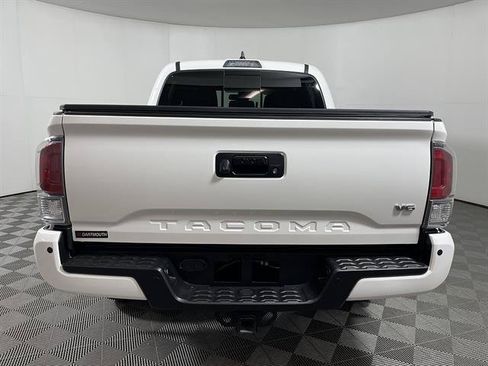 Certified 2021 Toyota Tacoma TRD Sport w/ Technology Package AWD/4WD image 6