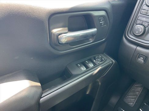 Used 2026 Chevrolet Silverado 1500 Custom w/ LPO, Dark Essentials Package AWD/4WD image 18