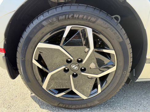 Used 2023 Hyundai Ioniq 5 Limited RWD image 58
