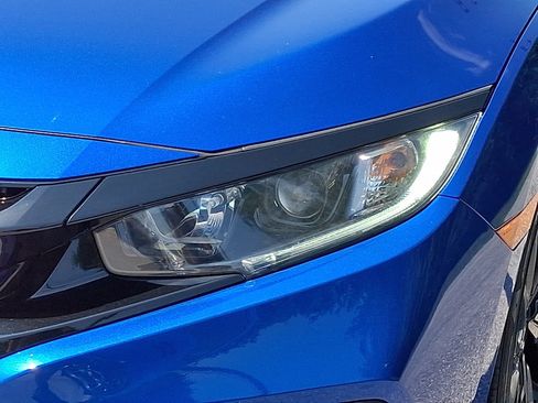 Used 2020 Honda Civic Sport image 9