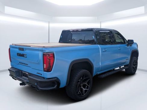 Used 2023 GMC Sierra 1500 AT4 w/ Technology Package AWD/4WD image 3