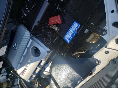 Used 2004 Toyota Sienna XLE image 16