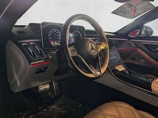 New 2025 Mercedes-Benz Maybach S 680 4MATIC video 3
