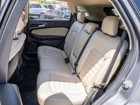 Used 2022 Ford Edge SEL w/ Convenience Package AWD/4WD image 17