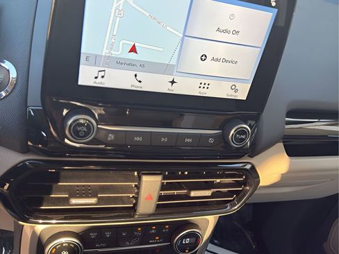 Used 2018 Ford EcoSport Titanium image 12