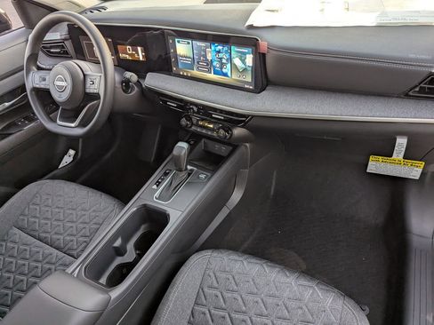 New 2026 Nissan Kicks SV w/ SV Premium Package image 29