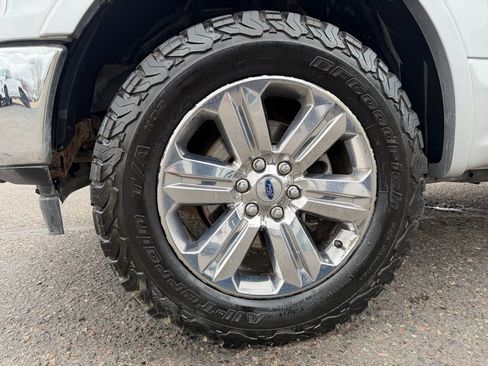 Used 2018 Ford F150 Lariat w/ Equipment Group 502A Luxury image 23