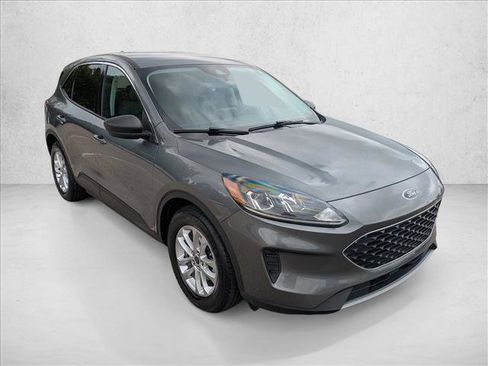 Used 2022 Ford Escape SE w/ Convenience Package image 3