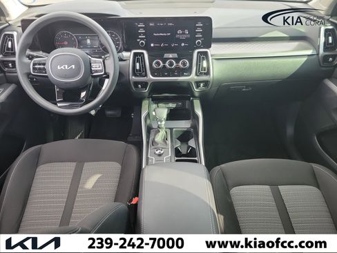 Certified 2022 Kia Sorento LX image 16