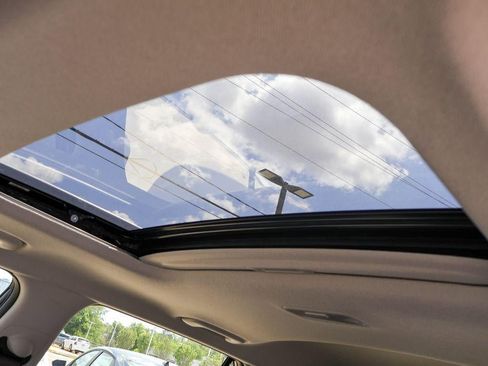 New 2026 Hyundai Venue SEL FWD image 11