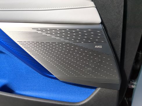 New 2026 Cadillac Optiq Luxury 1 image 19