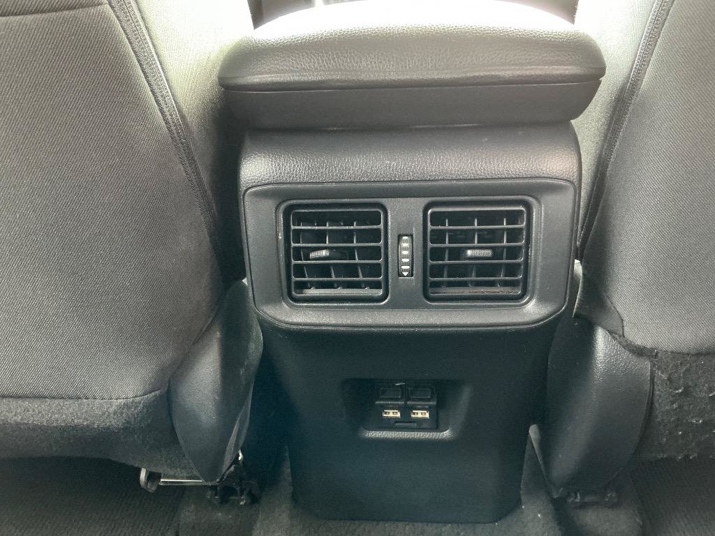 Used 2021 Toyota RAV4 XLE FWD image 12