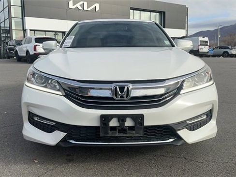 Used 2017 Honda Accord EX-L image 5
