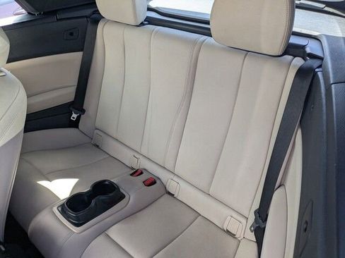 Used 2020 BMW 230i Convertible w/ M Sport Package image 17