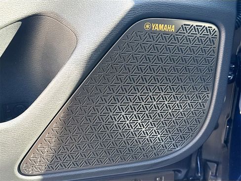 New 2026 Mitsubishi Outlander SE image 19