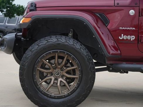 Used 2022 Jeep Wrangler Unlimited Sahara w/ Cold Weather Group AWD/4WD image 5
