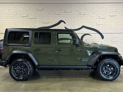 Used 2023 Jeep Wrangler Unlimited w/ Cold Weather Group AWD/4WD image 2