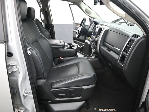 Used 2017 RAM 1500 Laramie AWD/4WD image 25