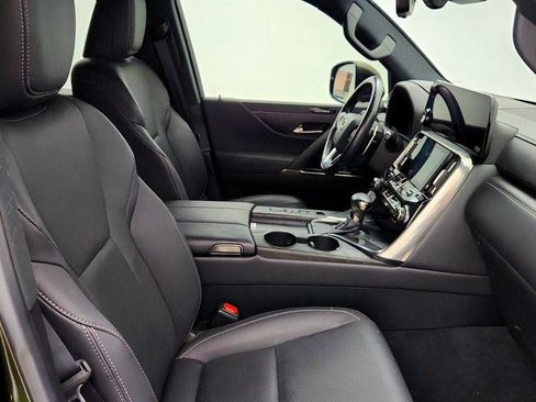 Used 2023 Lexus LX 600 4WD w/ Interior Upgrade Package image 22
