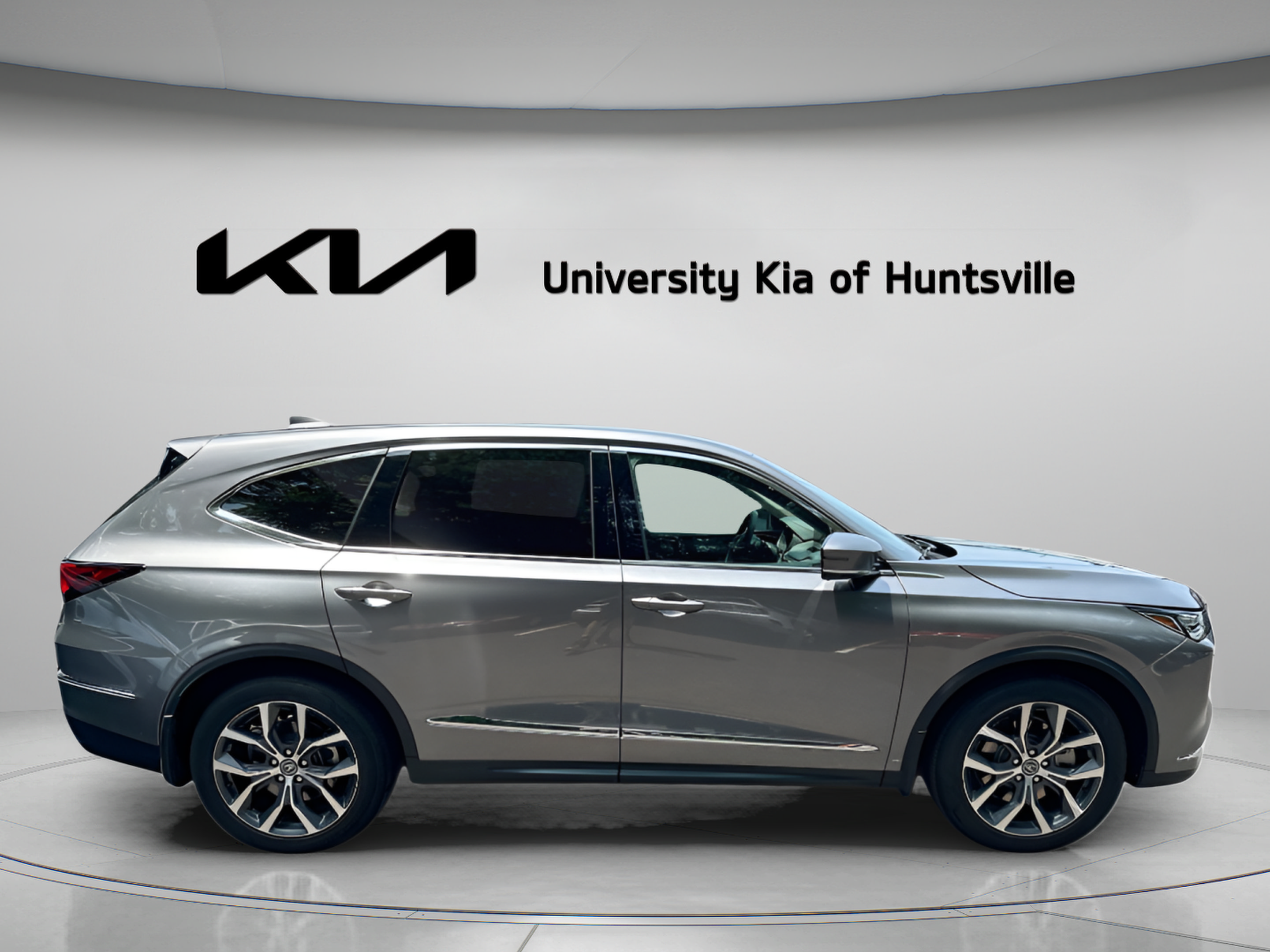 Used 2023 Acura MDX w/ Technology Package FWD image 9