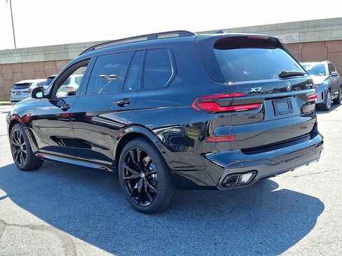 Used 2026 BMW X7 xDrive40i w/ M Sport Package image 3