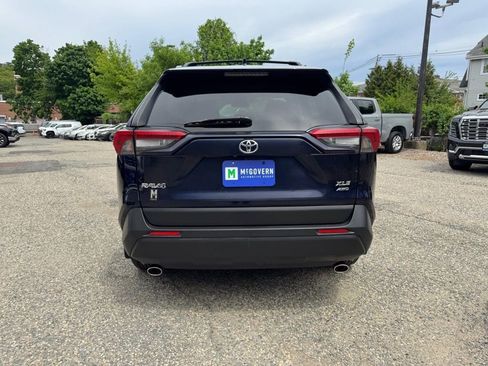 Used 2019 Toyota RAV4 XLE w/ All Weather Liner Package AWD/4WD image 5