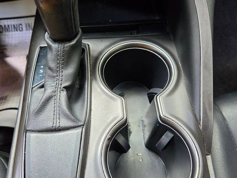 Used 2021 Toyota Camry SE FWD image 19