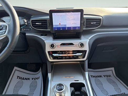 Used 2023 Ford Explorer XLT w/ Equipment Group 202A image 17