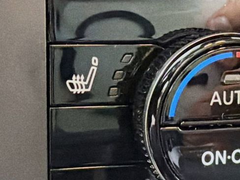 Certified 2023 Nissan Rogue SV w/ SV Premium B Package image 21