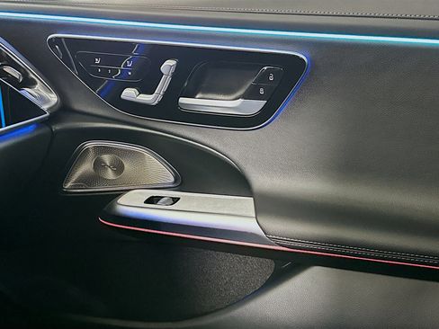 Used 2024 Mercedes-Benz E 350 4MATIC Sedan w/ Airmatic Package image 16