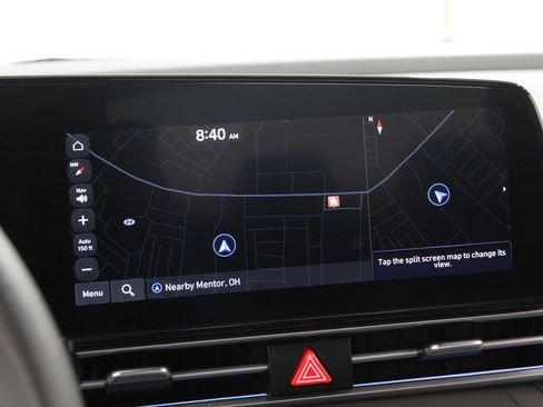 Used 2024 Hyundai Elantra SEL image 10