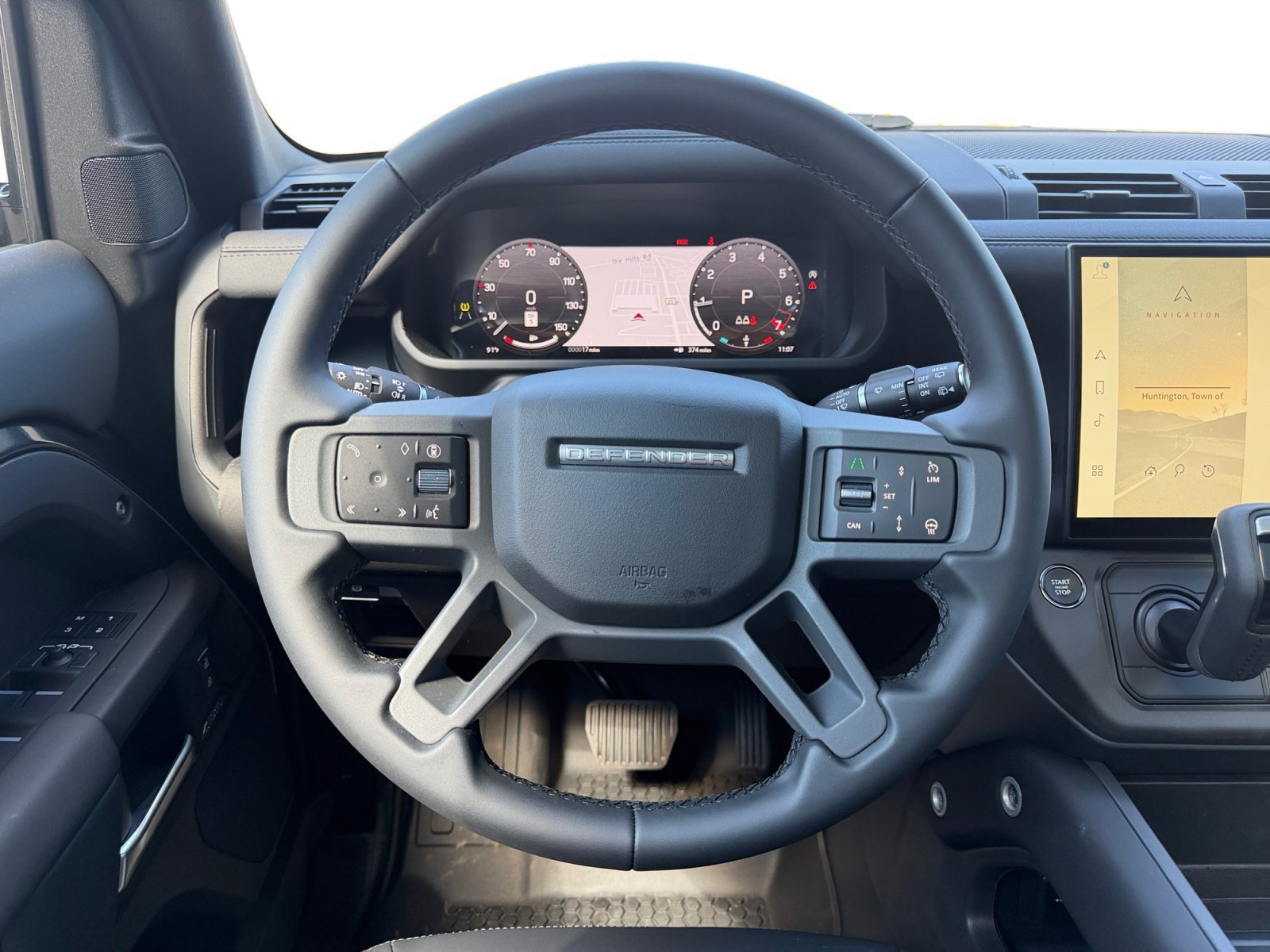 New 2026 Land Rover Defender 110 X-Dynamic SE AWD/4WD image 11