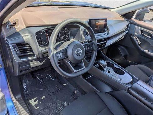 Used 2023 Nissan Rogue S FWD image 10