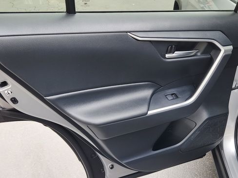Used 2019 Toyota RAV4 XLE w/ Convenience Package AWD/4WD image 23