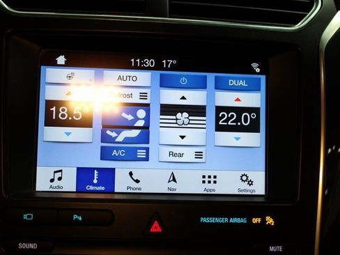 Used 2019 Ford Explorer Sport image 26