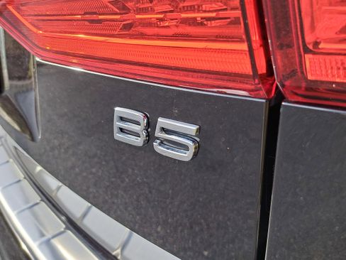 Used 2023 Volvo XC60 B5 Ultimate w/ Climate Package image 29