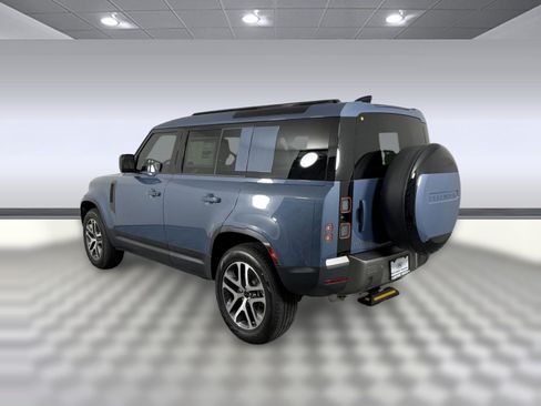 Used 2026 Land Rover Defender 110 S AWD/4WD image 3