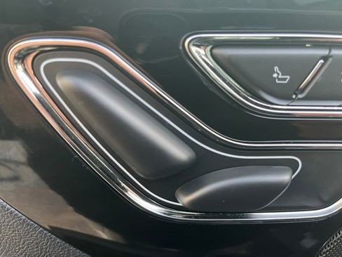 Used 2025 Lincoln Aviator Premiere image 11