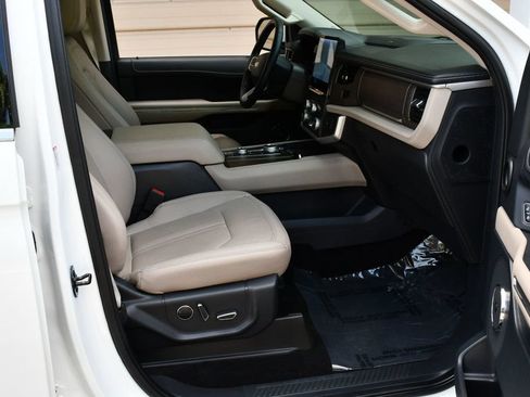 Used 2022 Ford Expedition Limited AWD/4WD image 48