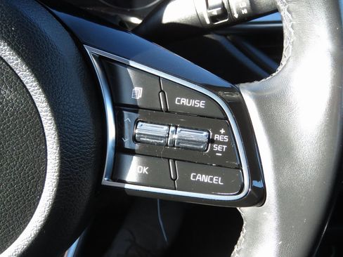 Used 2019 Kia Forte S image 22