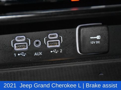 Used 2021 Jeep Grand Cherokee L Limited w/ Luxury Tech Group II image 20