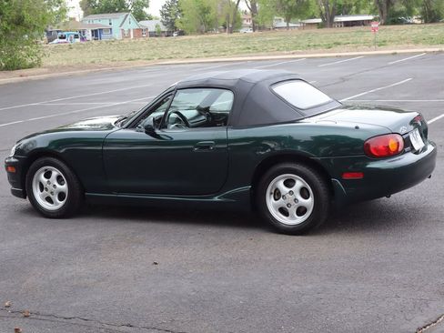 Used 1999 MAZDA MX-5 Miata RWD image 8