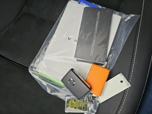 Certified 2023 Volvo C40 P8 Recharge Ultimate image 7