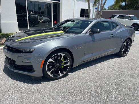 Used 2020 Chevrolet Camaro SS RWD image 38