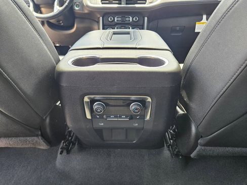 Used 2022 Chevrolet Tahoe Premier AWD/4WD image 25