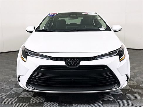Certified 2025 Toyota Corolla LE image 2