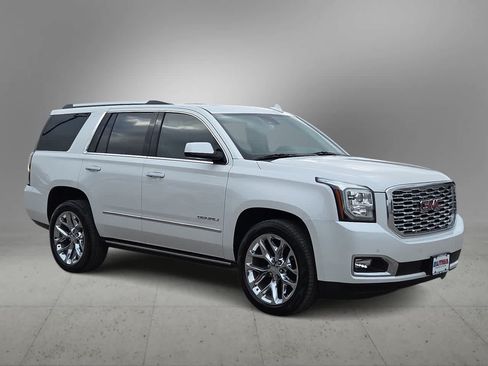 Used 2020 GMC Yukon Denali w/ Denali Premium Package AWD/4WD image 2