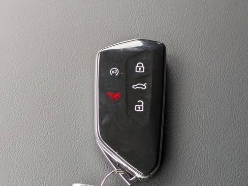 New 2026 Volkswagen Atlas SE image 30