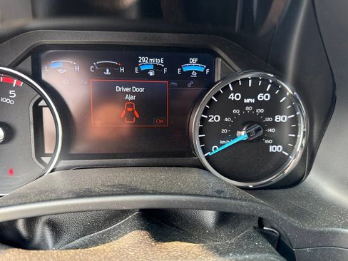 Used 2020 Ford F450 Platinum w/ FX4 Off-Road Package AWD/4WD image 23