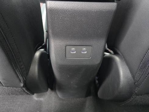 New 2026 Nissan Kicks SR AWD/4WD image 24